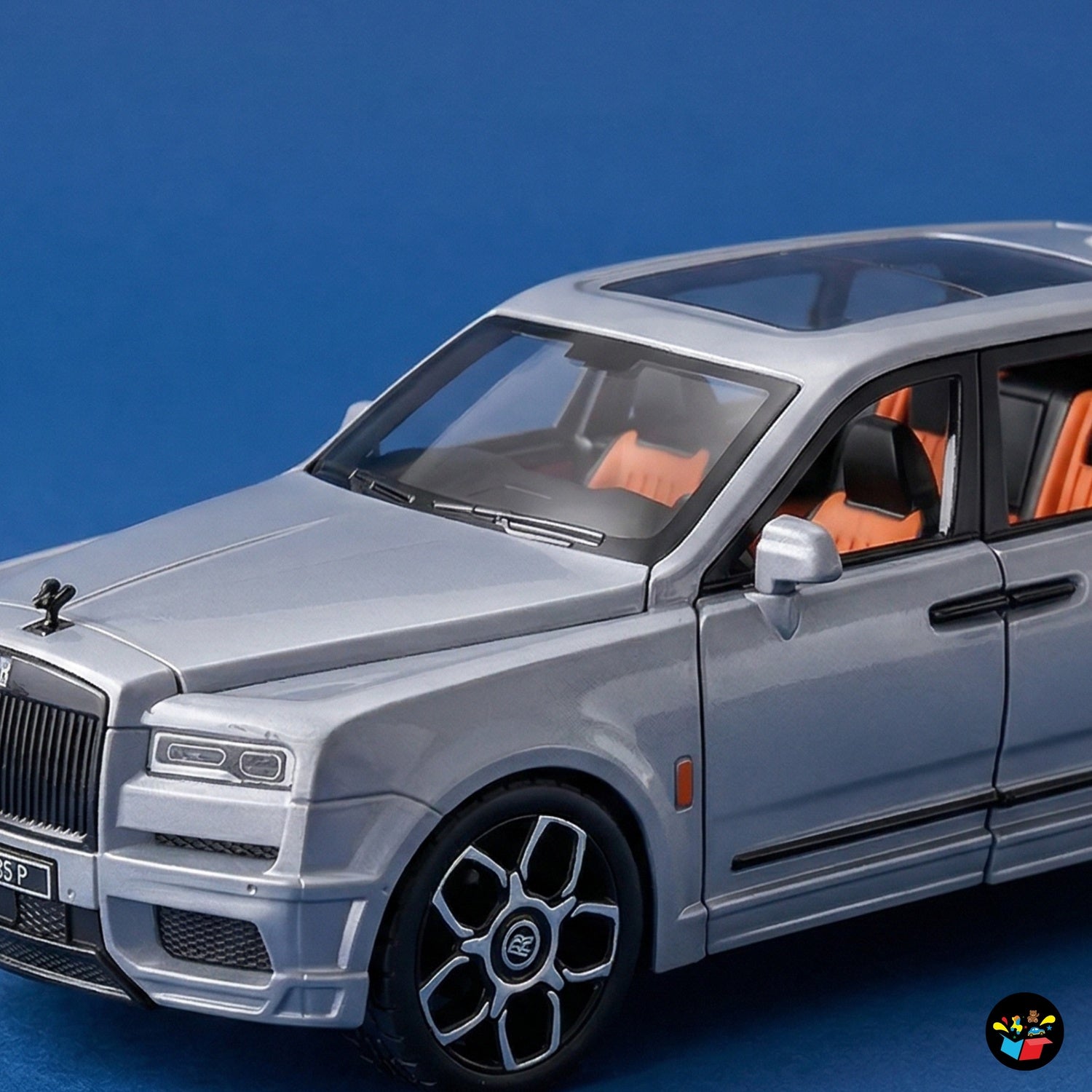 Rolls Royce Cullinan Diecast Car with Light