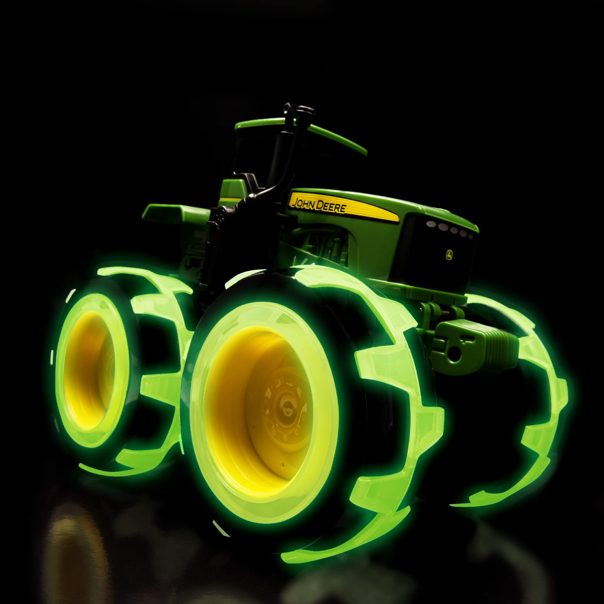 SMALL FARMER TRACTOR WITH MONSTAR WHEELS
